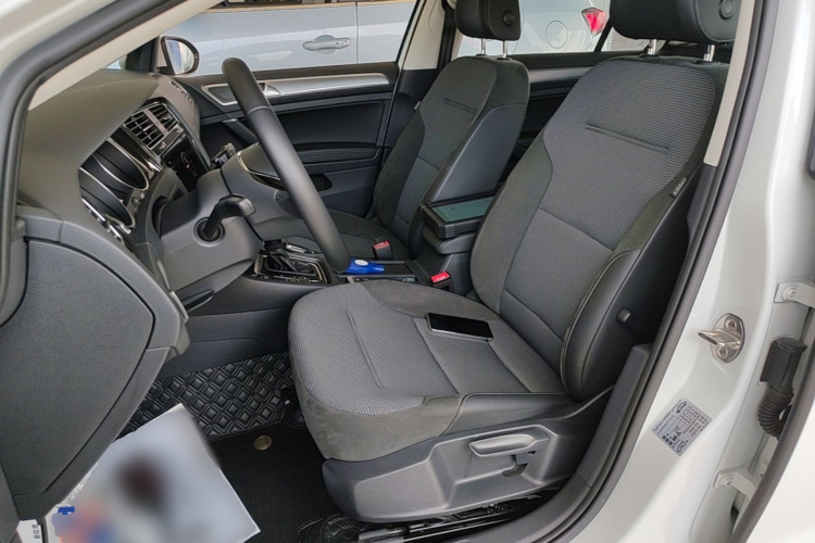 Volkswagen Golf 2020 #15 Volkswagen Golf 2020 car image #15