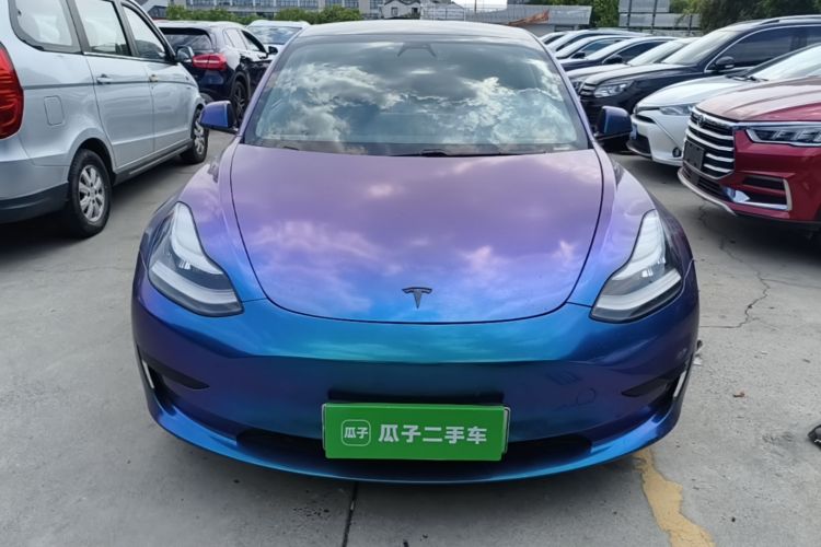 Tesla Model 3 2020 car image #3