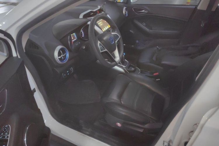 BYD Yuan New Energy 2019 car image #9