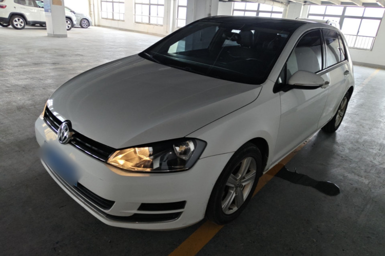 Volkswagen Golf 2014 car image #2