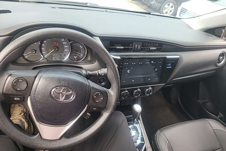 Toyota Corolla 2019 car image #10