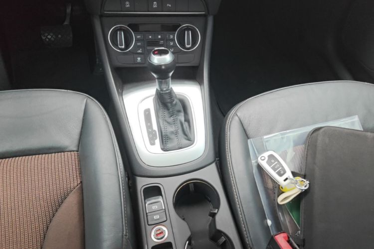 Audi Q3 2017 #14 Audi Q3 2017 car image #14