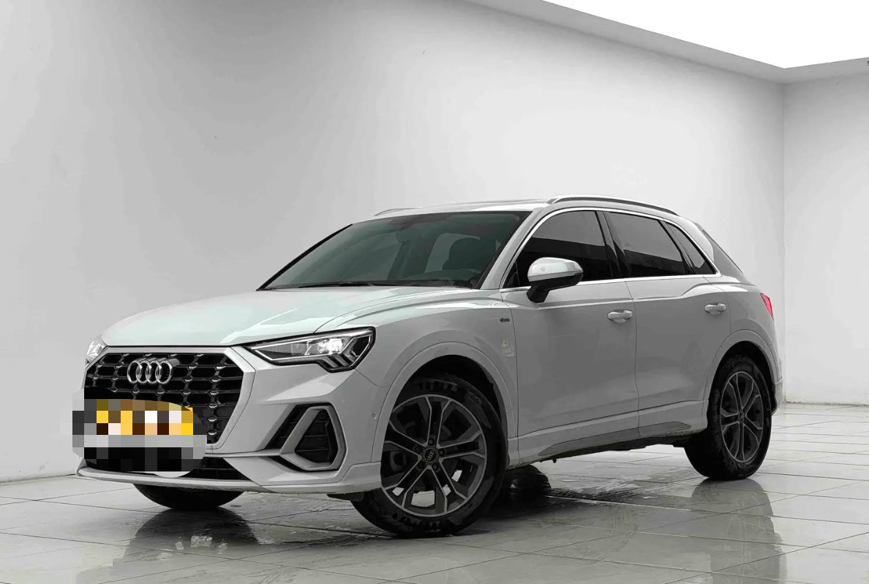 Audi Q3 2022 Audi Q3 2022 car image