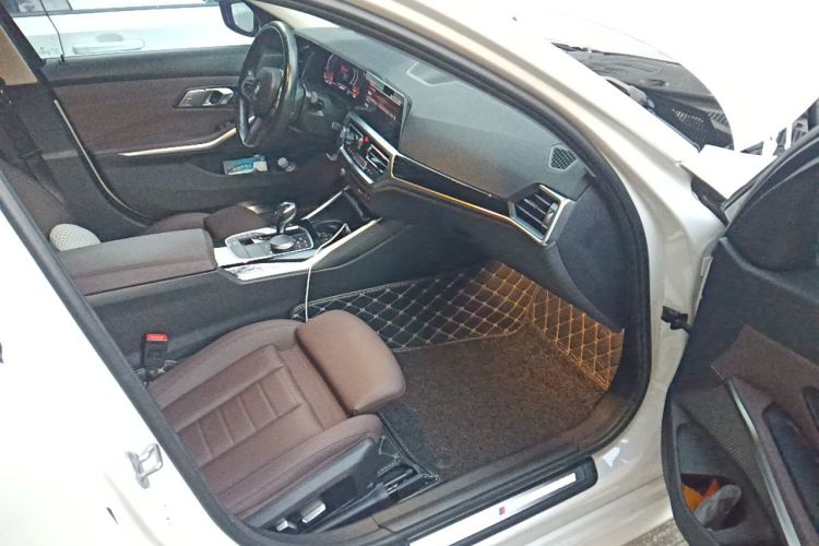 BMW 3 Series 2021 #25 BMW 3 Series 2021 car image #25