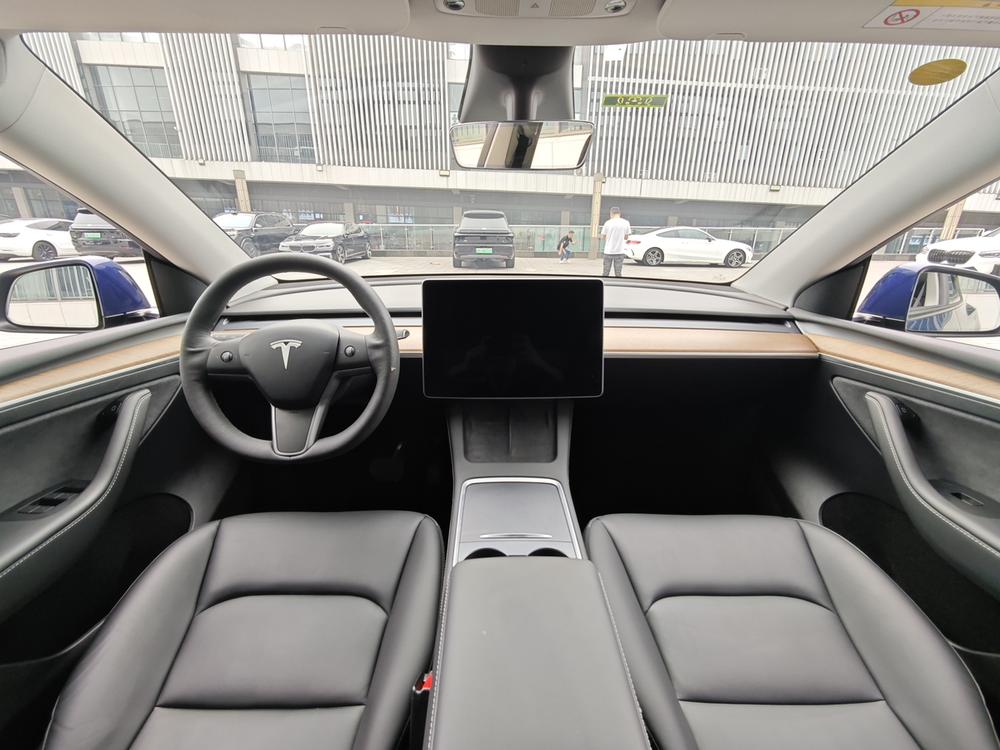 Tesla Model Y 2021 #11 Tesla Model Y 2021 car image #11