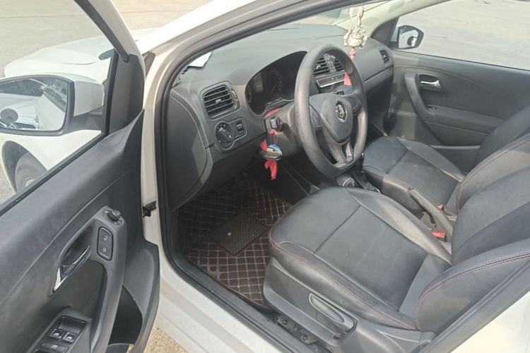 Volkswagen Polo 2017 #16 Volkswagen Polo 2017 car image #16