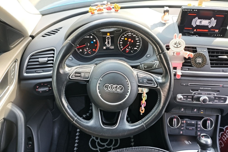 Audi Q3 2017 #11 Audi Q3 2017 car image #11