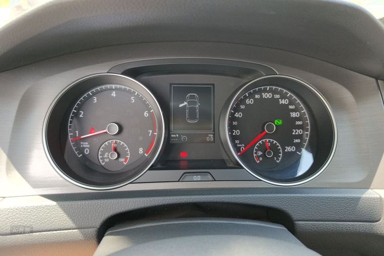 Volkswagen Golf 2015 car image #13
