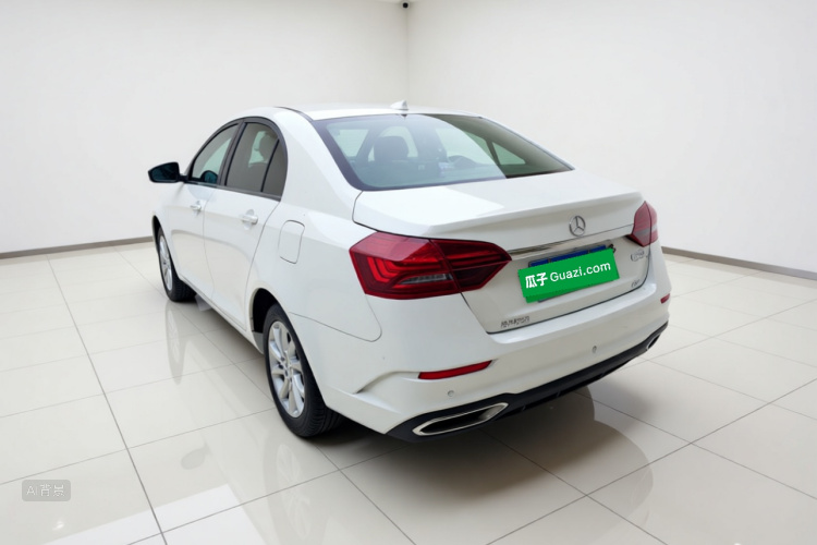 GEELY Emgrand 2021 car image #5