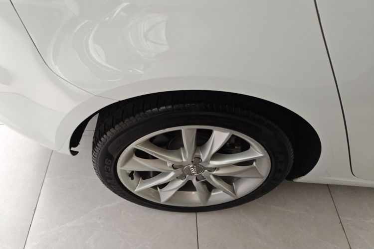 Audi A3 2017 car image #4