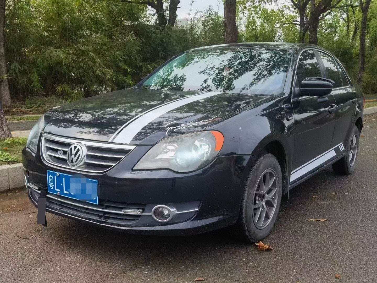 Volkswagen Bora 2012 car image 