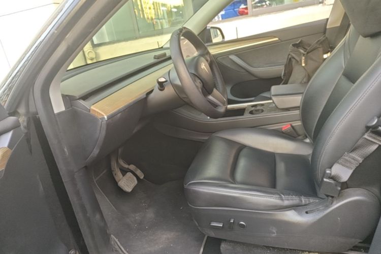 Tesla Model Y 2021 imagem de carro #15