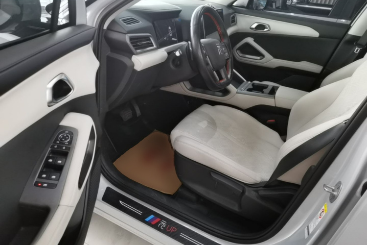 BYD YuanUP 2025 #15 BYD YuanUP 2025 car image #15