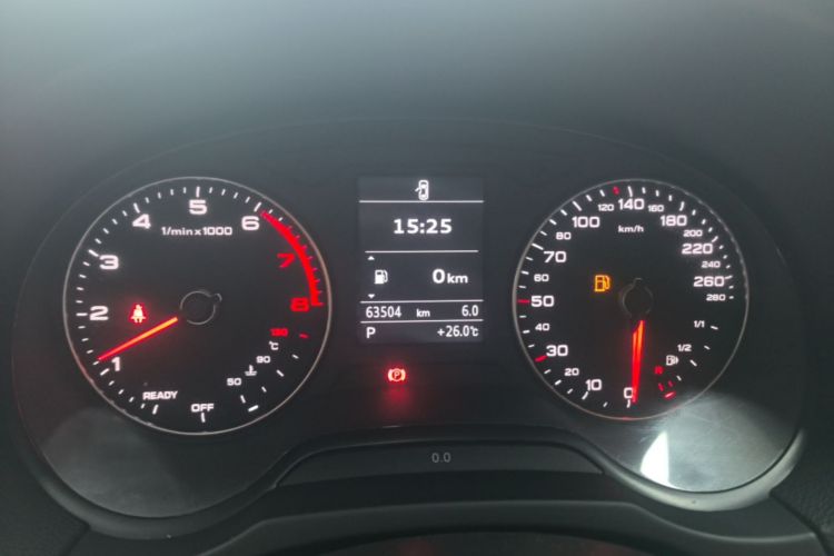 Audi A3 2018 car image #12