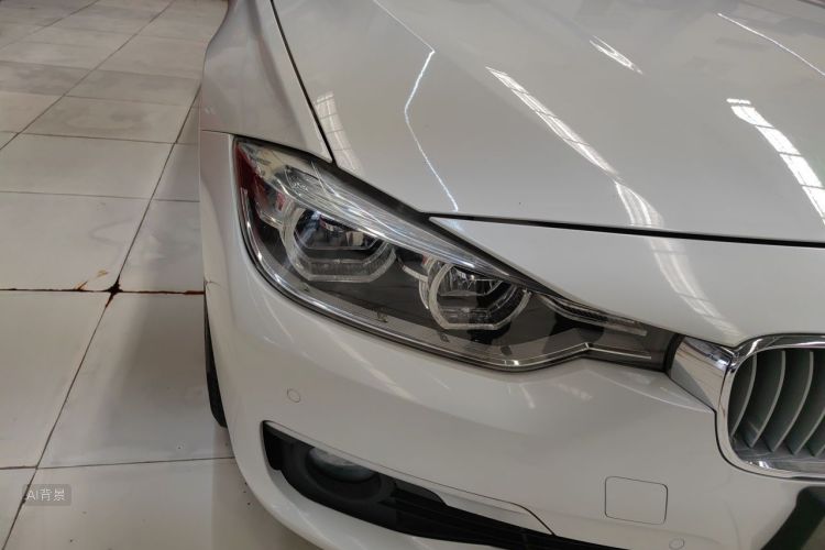 BMW 3 Series 2018 car image #8