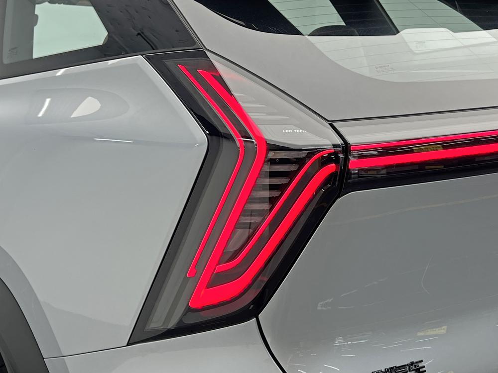 GEELY Boyue L 2026 car image #13