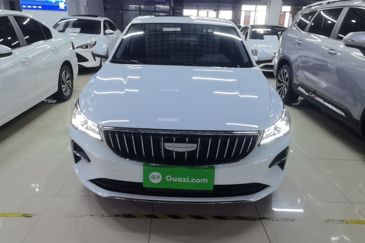 GEELY Emgrand 2025 #3 GEELY Emgrand 2025 car image #3
