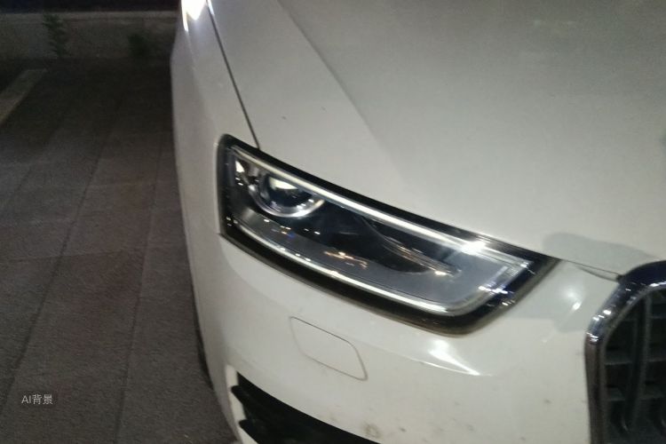 Audi Q3 2015 car image #8