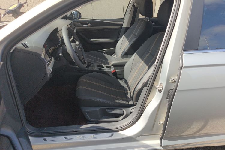 Volkswagen Lavida 2020 car image #15