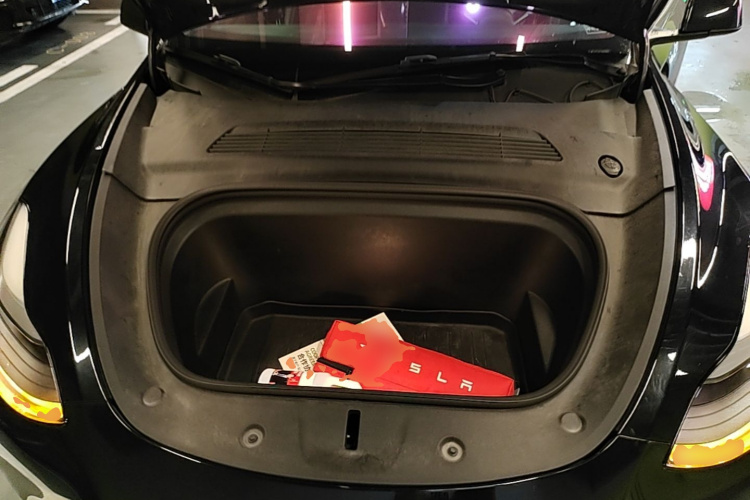 Tesla Model Y 2021 #20 Tesla Model Y 2021 car image #20