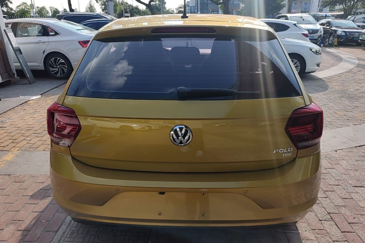 Volkswagen Polo 2019 car image #4