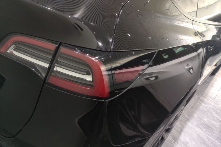 Tesla Model Y 2022 #8 Tesla Model Y 2022 car image #8