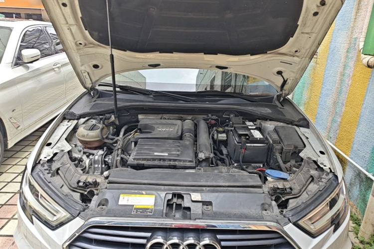 Audi A3 2018 immagine di auto #22