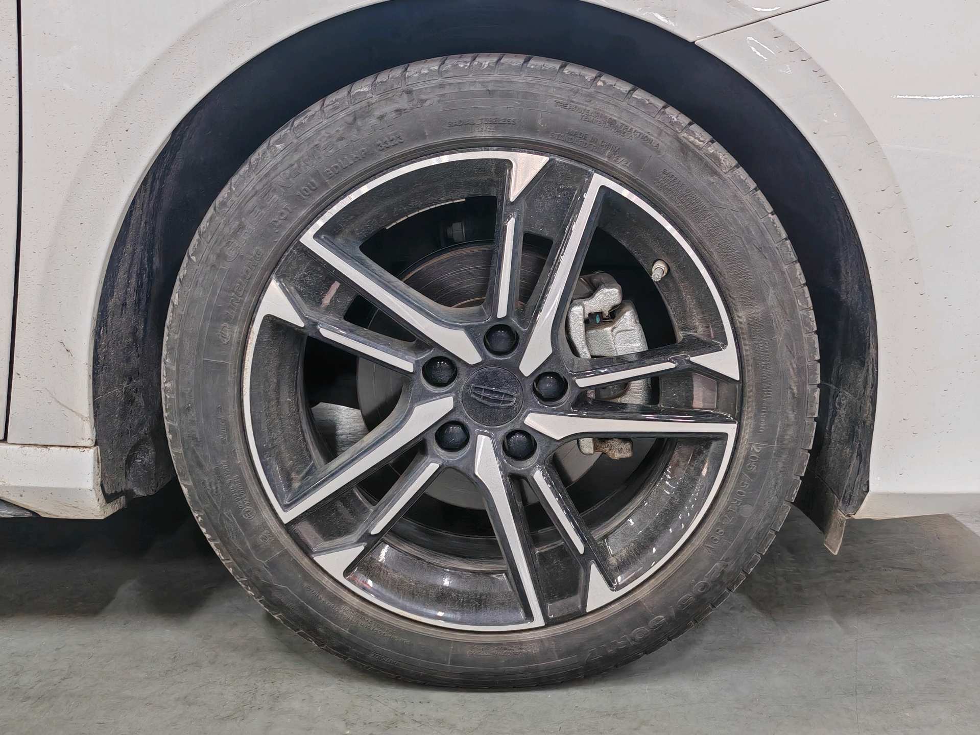 GEELY Binray 2023 image de voiture #13