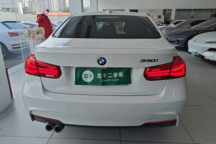 BMW 3 Series 2018 #6 BMW 3 Series 2018 car image #6