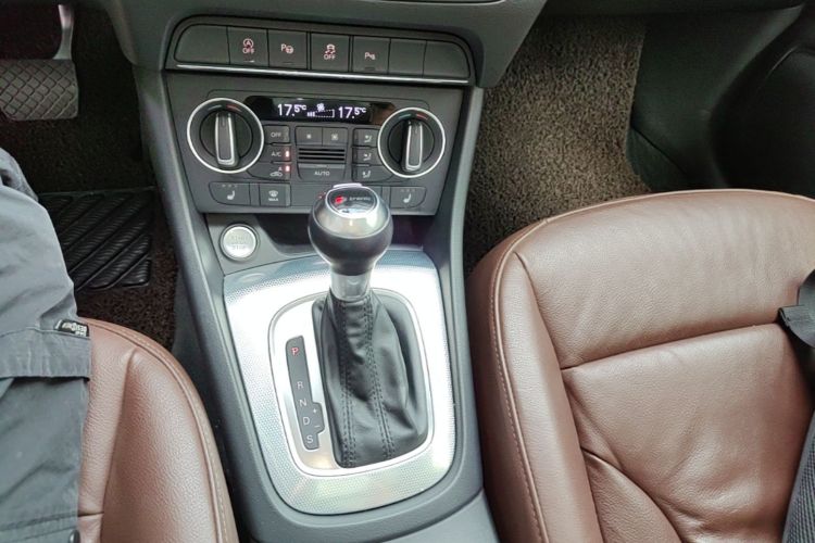 Audi Q3 2017 #18 Audi Q3 2017 car image #18