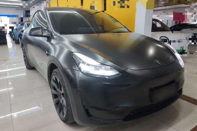 Tesla Model Y 2023 #4 Tesla Model Y 2023 car image #4