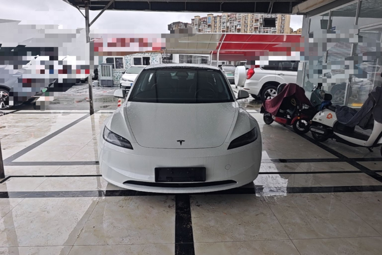Tesla Model 3 2026 #3 Tesla Model 3 2026 car image #3