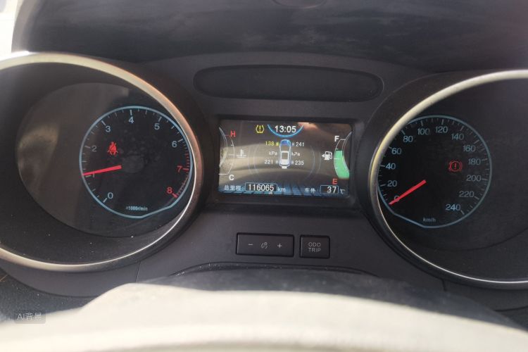 BYD Yuan 2016 #14 BYD Yuan 2016 car image #14