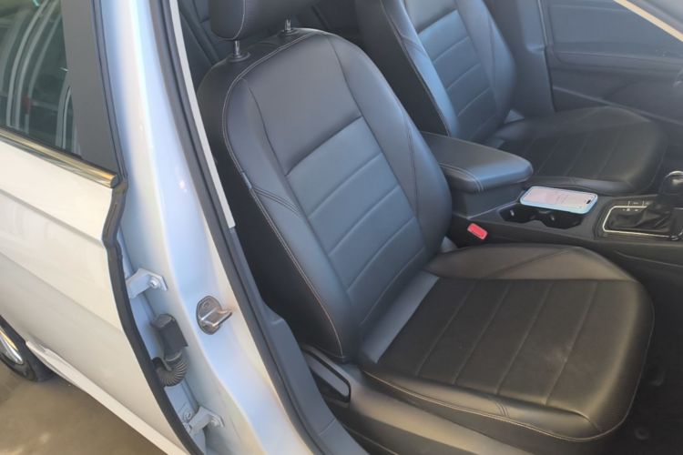 Volkswagen Lavida 2020 car image #24