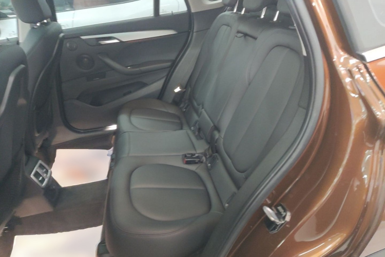 BMW X1 2017 #17 BMW X1 2017 immagine di auto #17