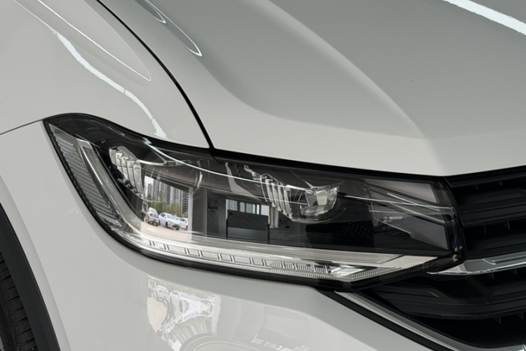 Volkswagen Tacqua 2021 car image #4