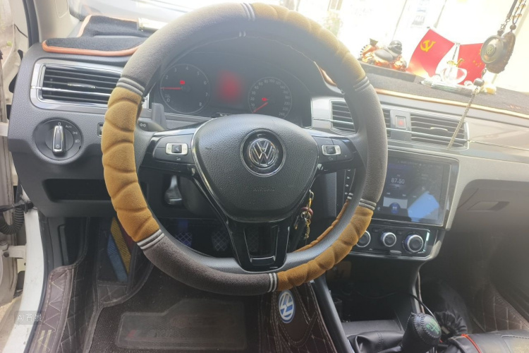 Volkswagen Santana 2017 #12 Volkswagen Santana 2017 car image #12