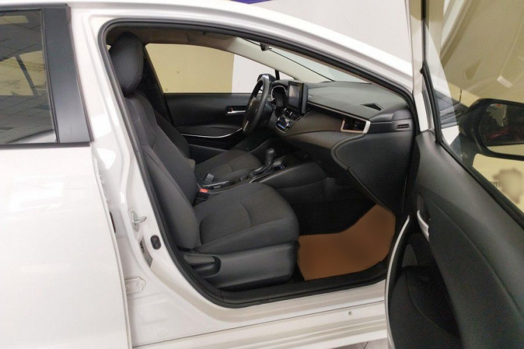 Toyota Corolla 2023 car image #19