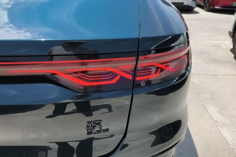 BYD Han 2023 #8 BYD Han 2023 car image #8