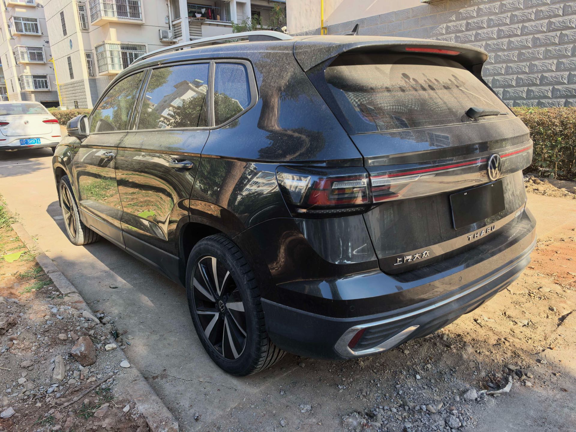 2023 car image #3