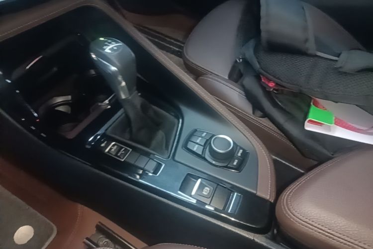 BMW X1 2019 #14 BMW X1 2019 car image #14