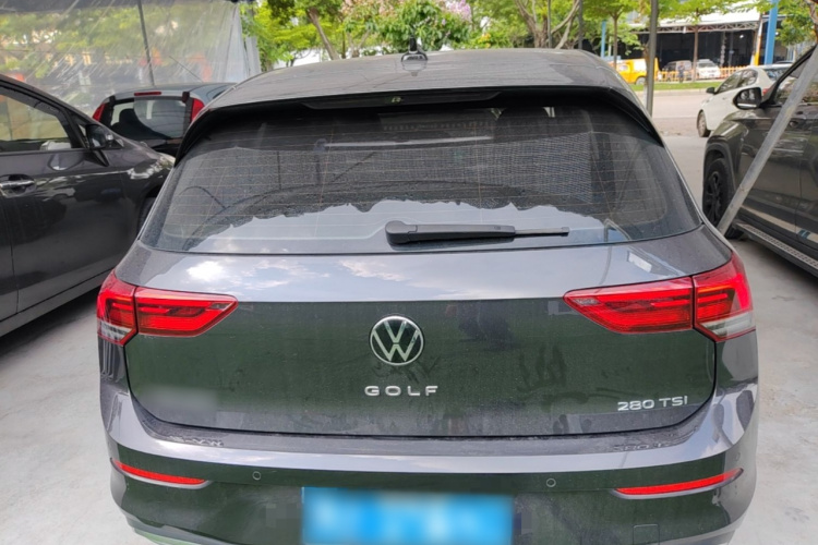 Volkswagen Golf 2021 car image #4