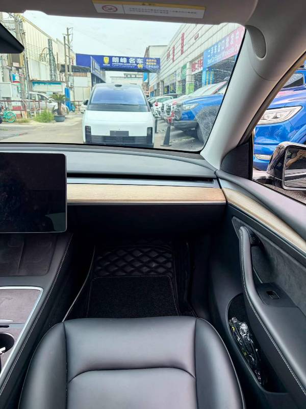 Tesla Model Y 2022 #9 Tesla Model Y 2022 immagine di auto #9