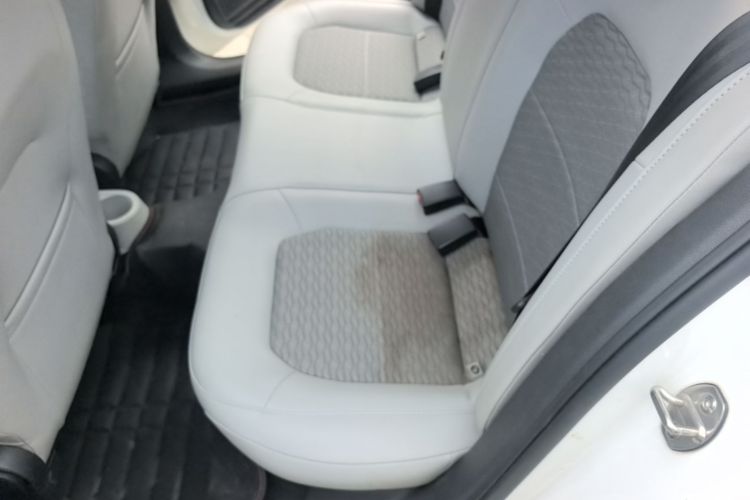 2016 immagine di auto #17