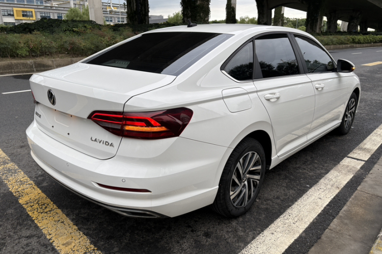 Volkswagen Lavida 2022 car image #7