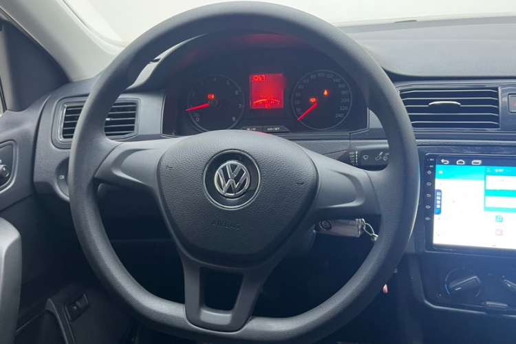 Volkswagen Santana 2019 car image #14