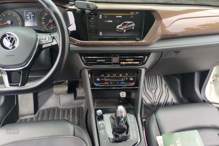 Volkswagen Tharu 2021 immagine di auto #15