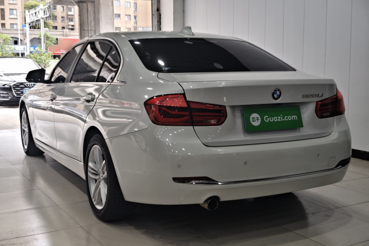 BMW 3 Series 2016 car image #8