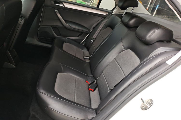 Volkswagen Santana 2016 #17 Volkswagen Santana 2016 car image #17