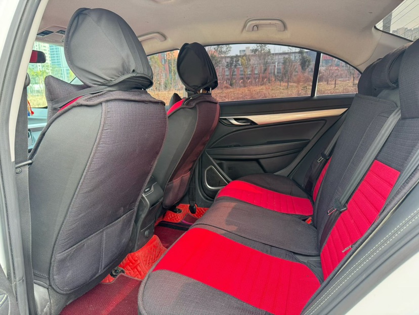 GEELY Emgrand 2020 #5 GEELY Emgrand 2020 imagen de coche #5
